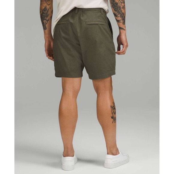 Lululemon Commission Classic Fit Short 7" in Oxford Carob Brown / White Sz 32 - Picture 11 of 14